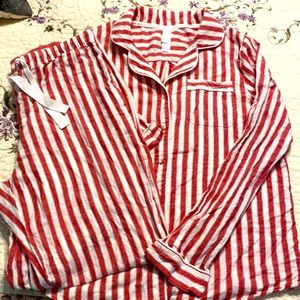 Beautiful soft flannel candy cane Jammies sz S